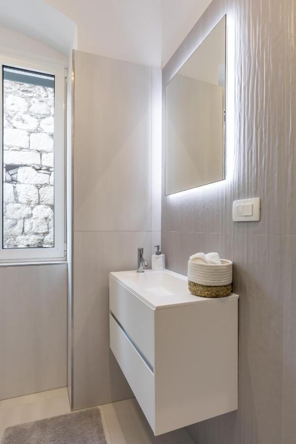 Adriatik Lux Teatro 2 Appartement Split Buitenkant foto
