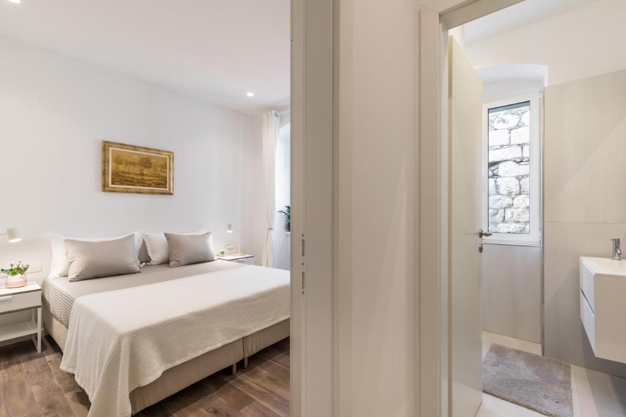 Adriatik Lux Teatro 2 Appartement Split Buitenkant foto